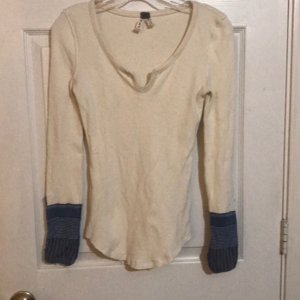 We the free longsleeve cream and blue thermal sz s